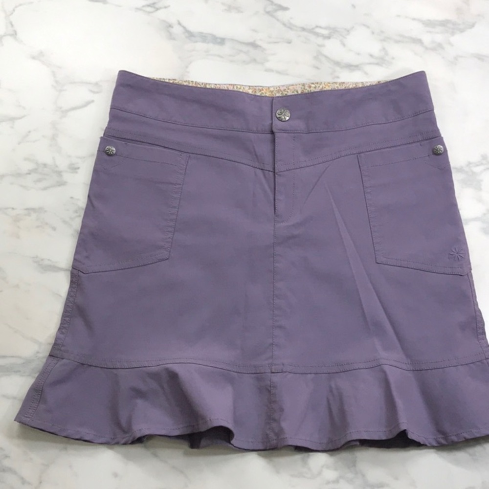Athleta ruffle hem skirt